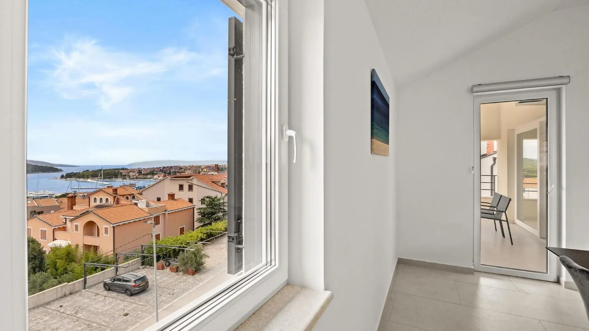 Enchanting Summer Apartment Cres