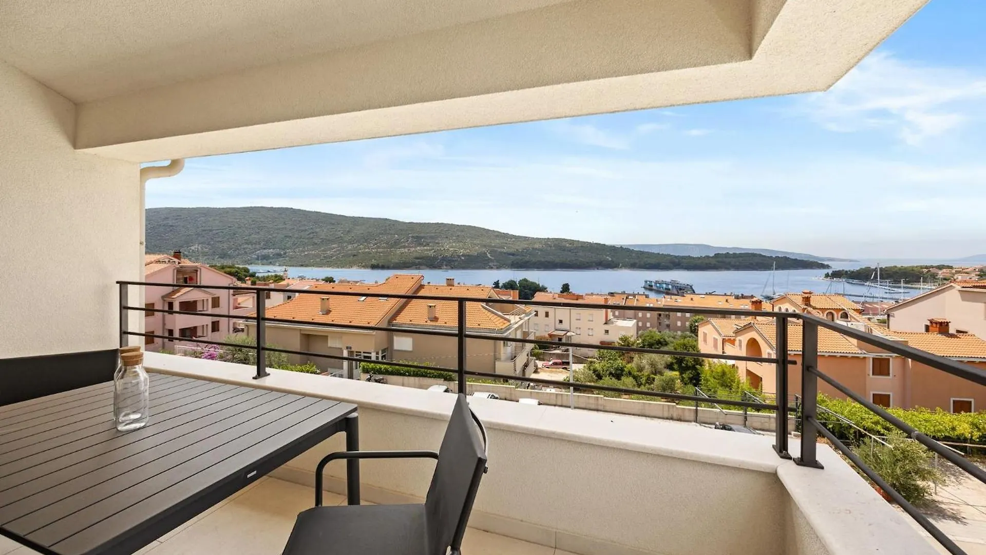 Enchanting Summer Apartment Cres Croatia